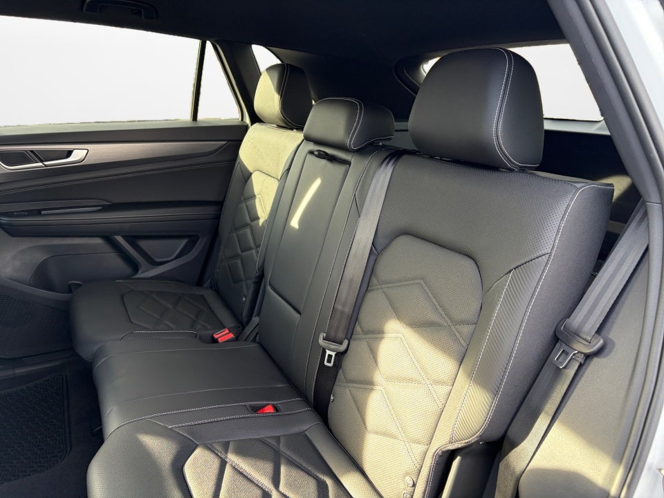 2026 Volkswagen Atlas Cross Sport SE