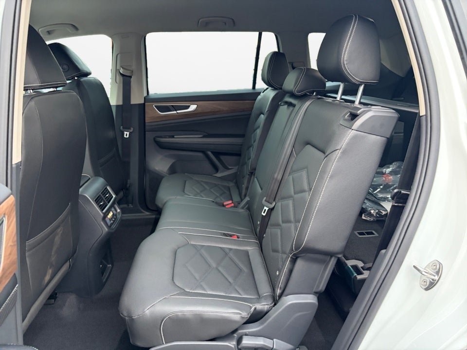 2026 Volkswagen Atlas SE