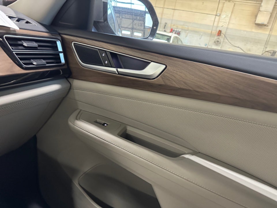 2026 Volkswagen Atlas SE