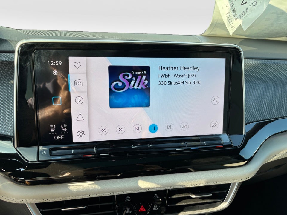 2026 Volkswagen Atlas Cross Sport SEL Premium R-Line