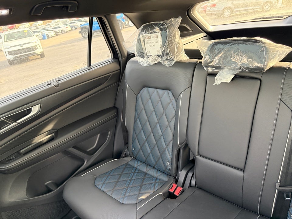 2026 Volkswagen Atlas Cross Sport SEL Premium R-Line