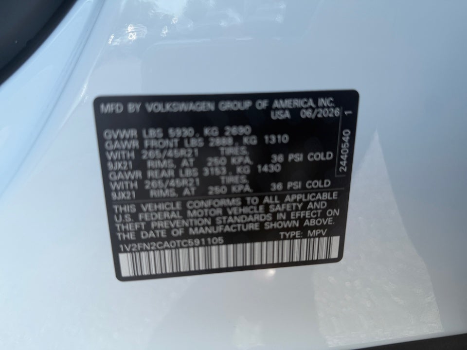 2026 Volkswagen Atlas 2.0T SEL Premium R-Line