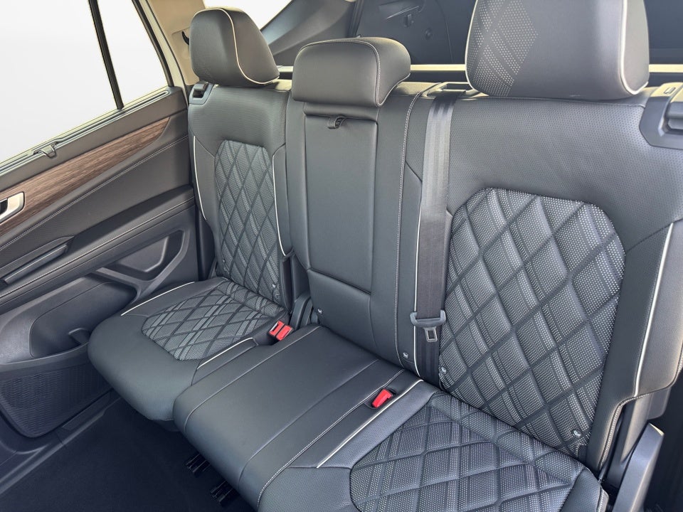 2026 Volkswagen Atlas SEL Premium R-Line