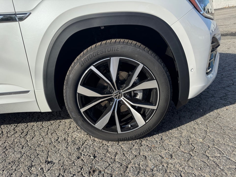 2026 Volkswagen Atlas SEL Premium R-Line