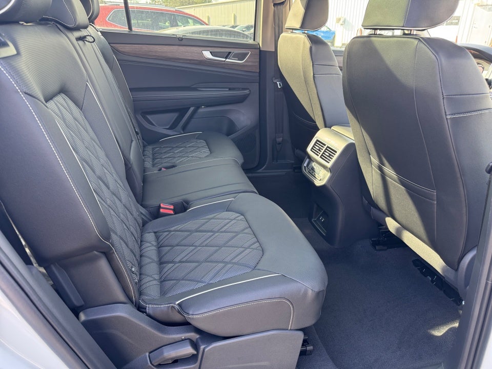 2026 Volkswagen Atlas SEL Premium R-Line