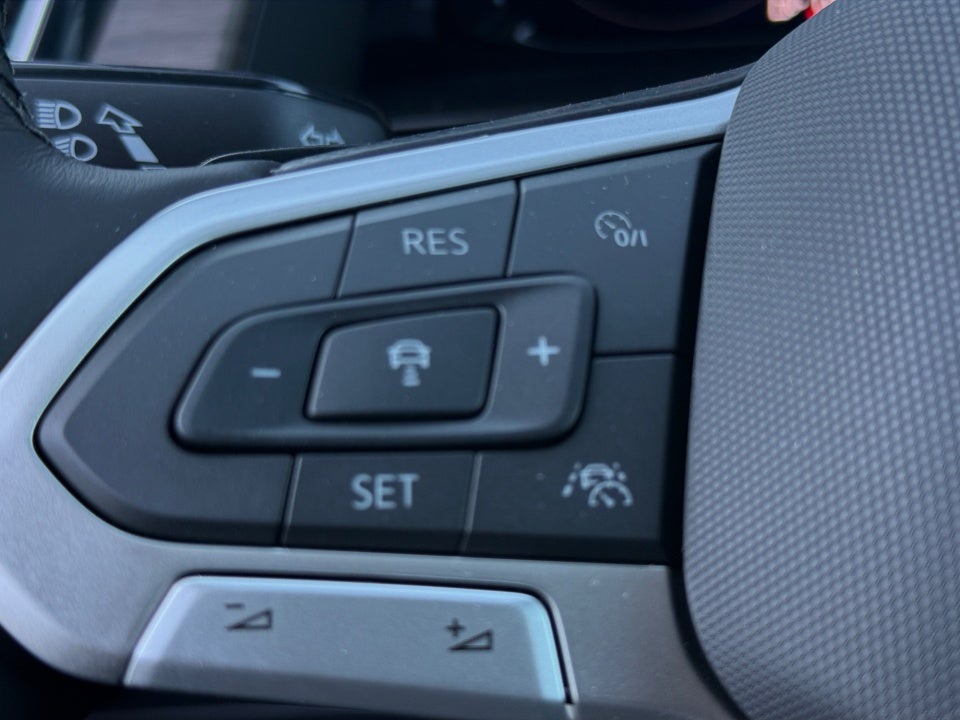 2026 Volkswagen Atlas SEL Premium R-Line