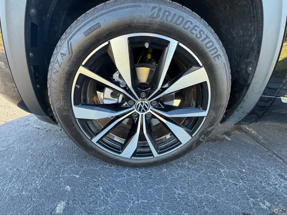 2024 Volkswagen Atlas 2.0T SEL Premium R-Line