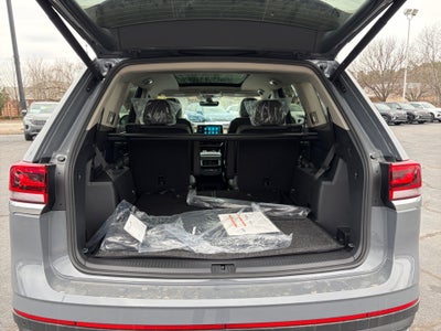 2026 Volkswagen Atlas SE with Technology