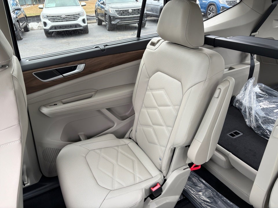 2026 Volkswagen Atlas SE with Technology