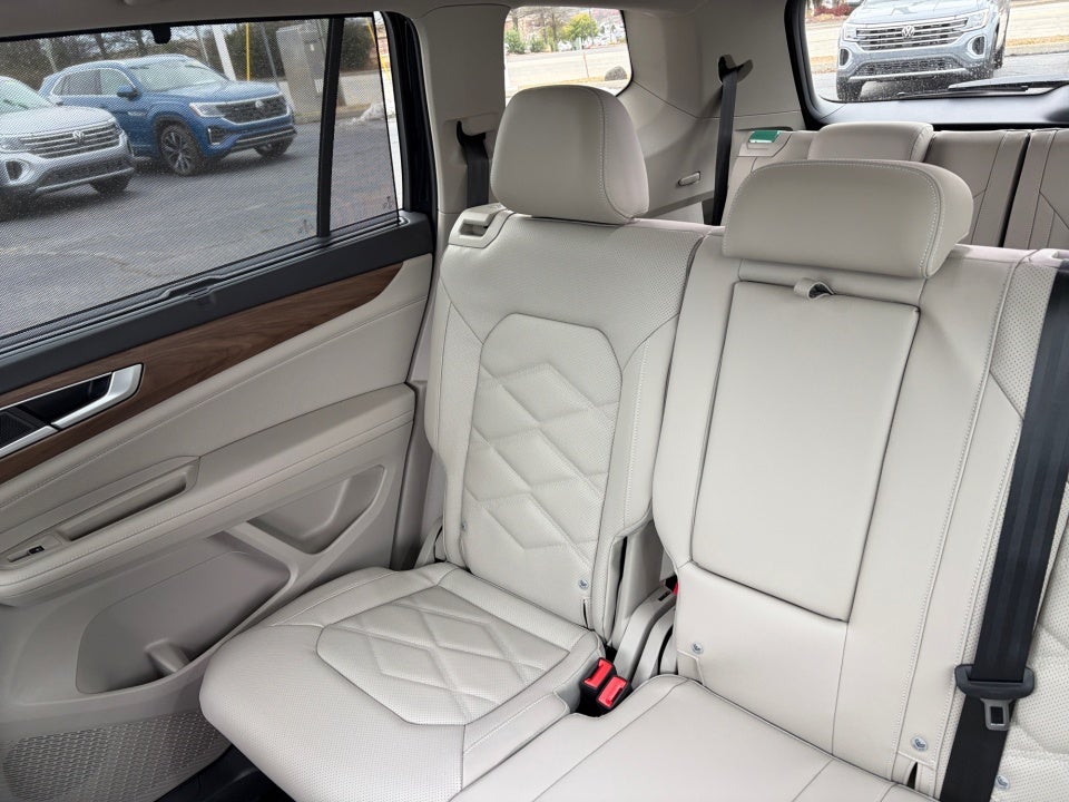 2026 Volkswagen Atlas SE with Technology