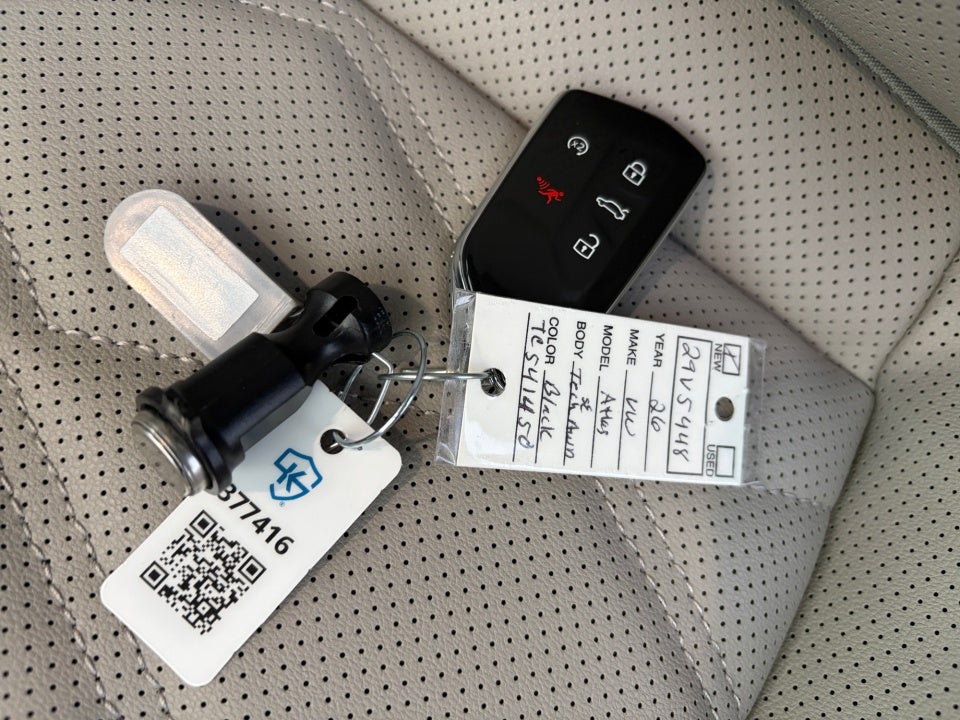 2026 Volkswagen Atlas SE with Technology