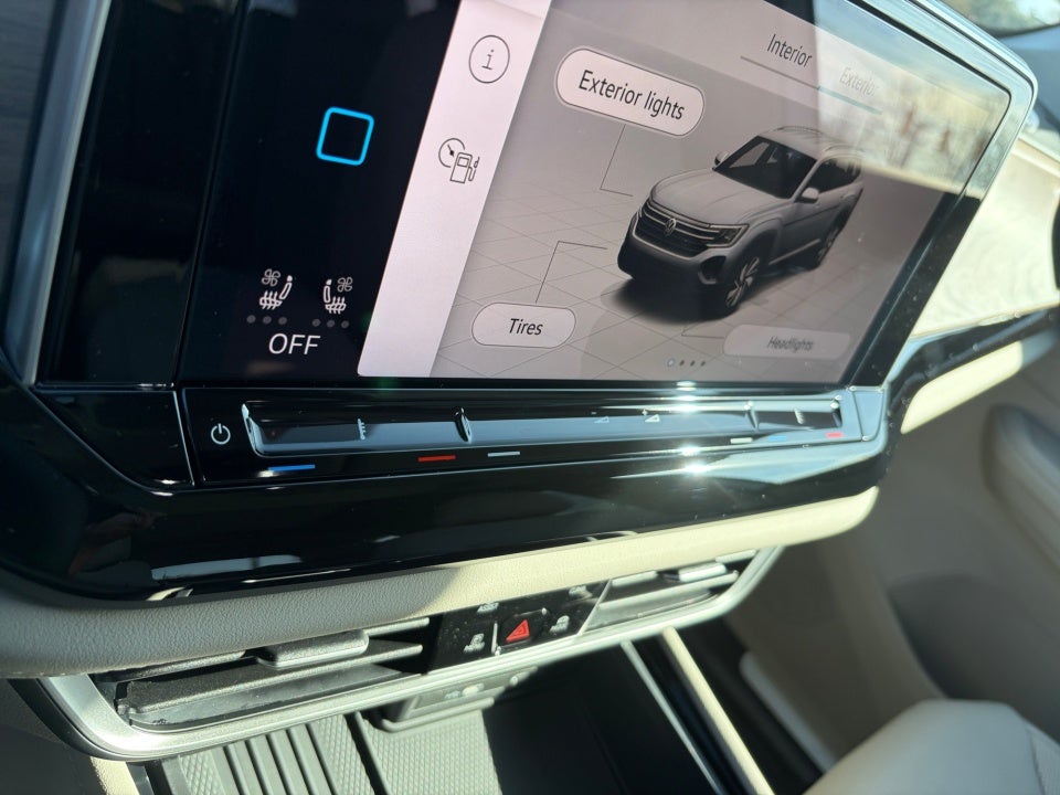 2026 Volkswagen Atlas SE with Technology