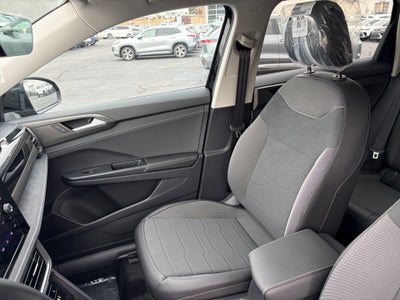 2026 Volkswagen Taos SE Black