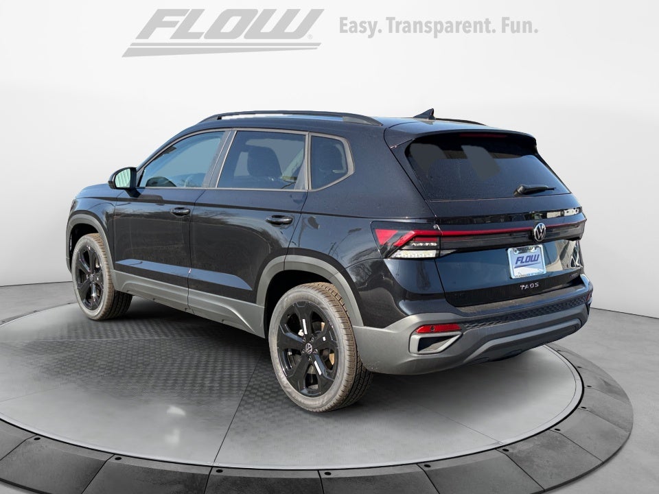 2026 Volkswagen Taos SE Black