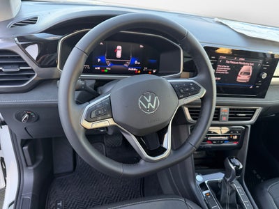 2026 Volkswagen Taos SE Black