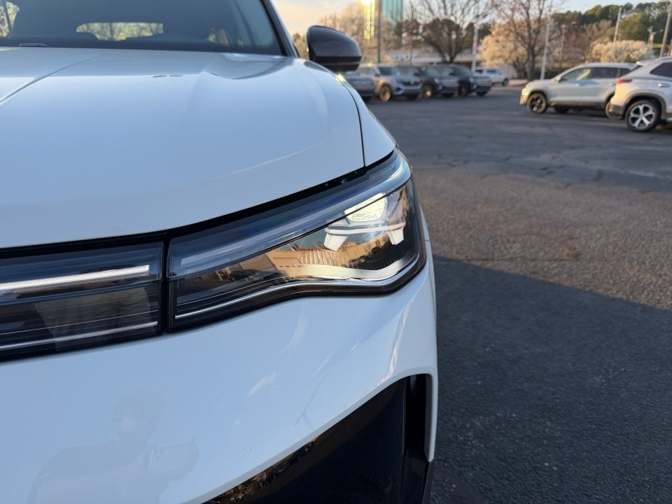 2026 Volkswagen Taos SE Black