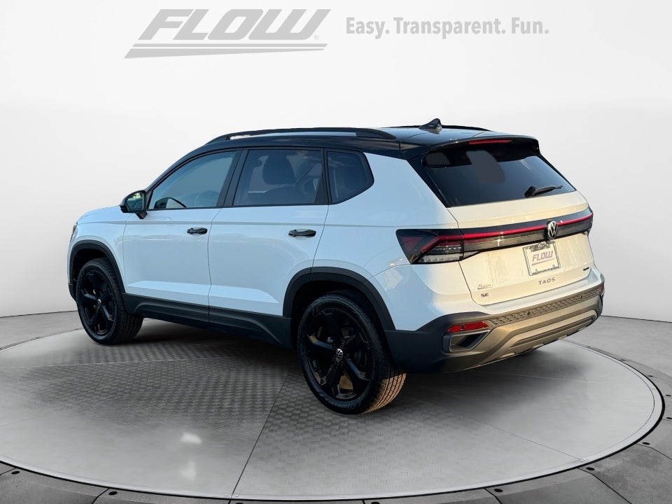 2026 Volkswagen Taos SE Black