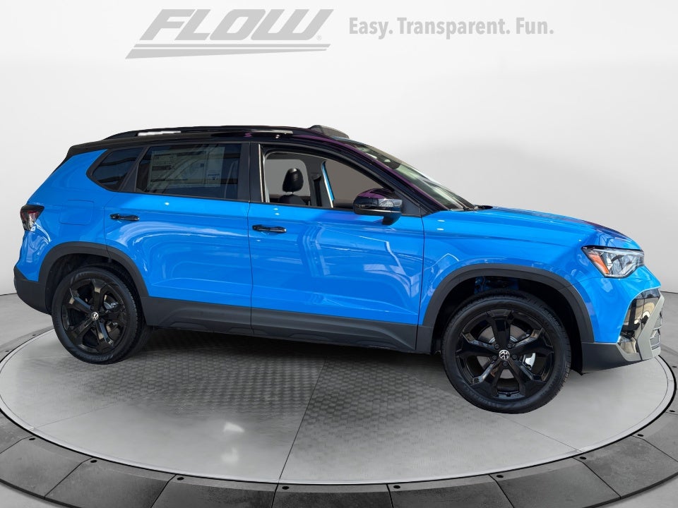 2026 Volkswagen Taos SE Black
