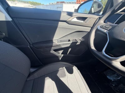 2027 Volkswagen Taos SE Black