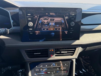 2027 Volkswagen Taos SE Black