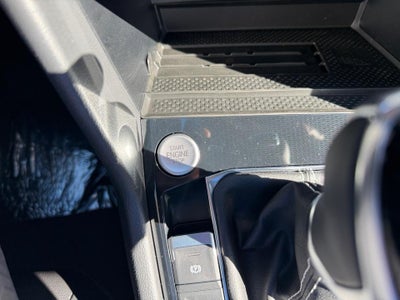2027 Volkswagen Taos SE Black