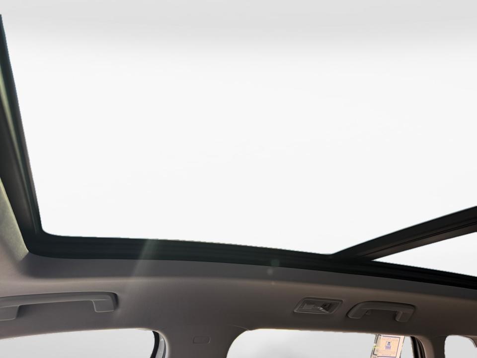 2027 Volkswagen Taos SE Black