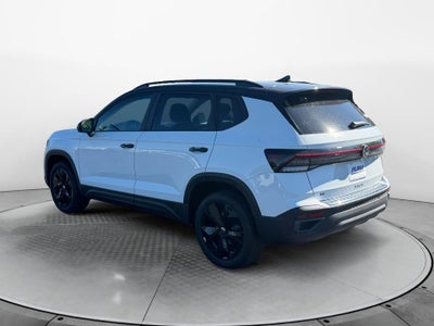 2027 Volkswagen Taos SE Black