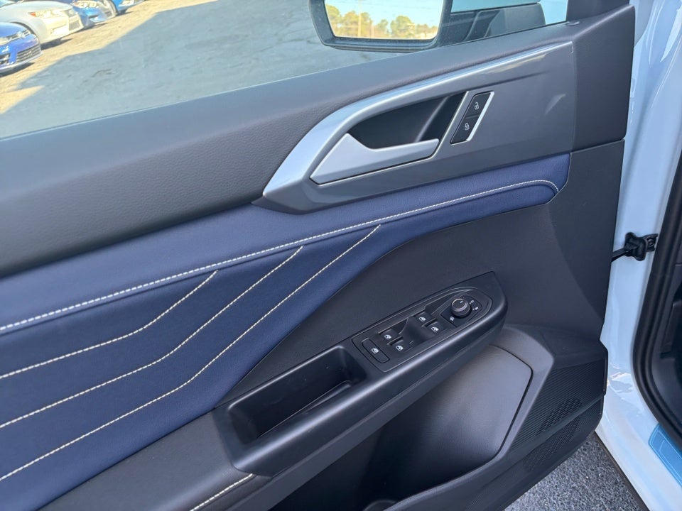 2026 Volkswagen Taos SEL