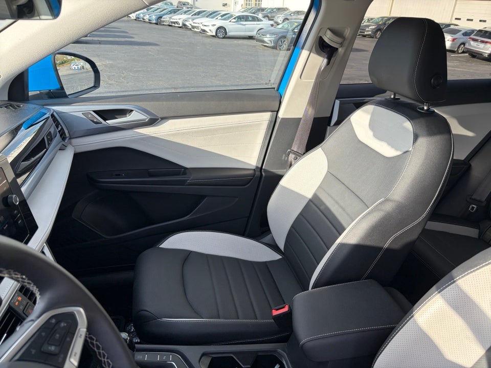 2025 Volkswagen Taos 1.5T SEL
