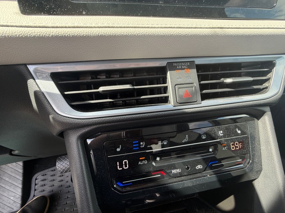 2025 Volkswagen Taos 1.5T SEL