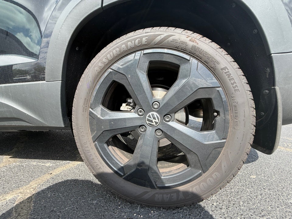 2025 Volkswagen Taos 1.5T SEL