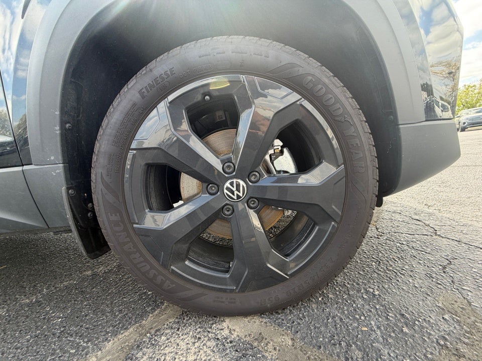 2025 Volkswagen Taos 1.5T SEL