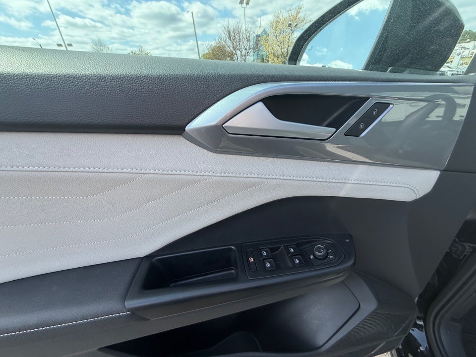 2025 Volkswagen Taos 1.5T SEL