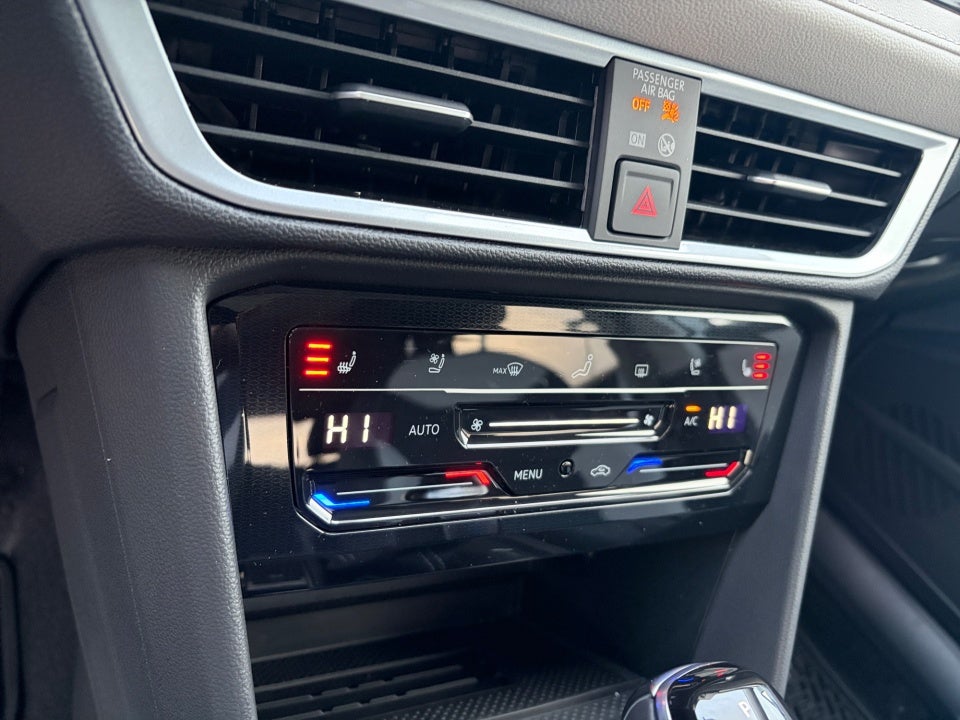 2026 Volkswagen Taos SEL