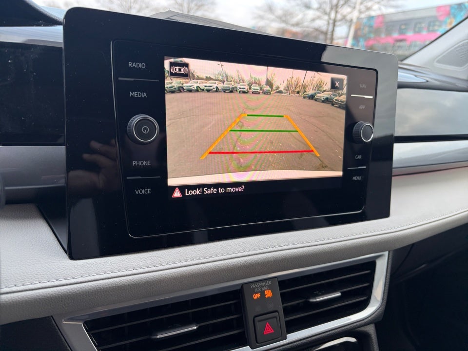 2026 Volkswagen Taos SEL