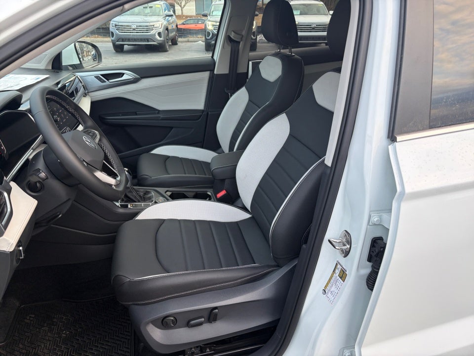 2026 Volkswagen Taos SEL