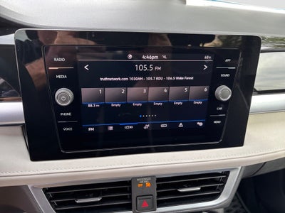 2025 Volkswagen Taos 1.5T SE