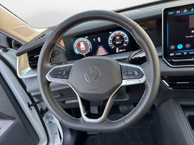 2025 Volkswagen Tiguan 2.0T SE