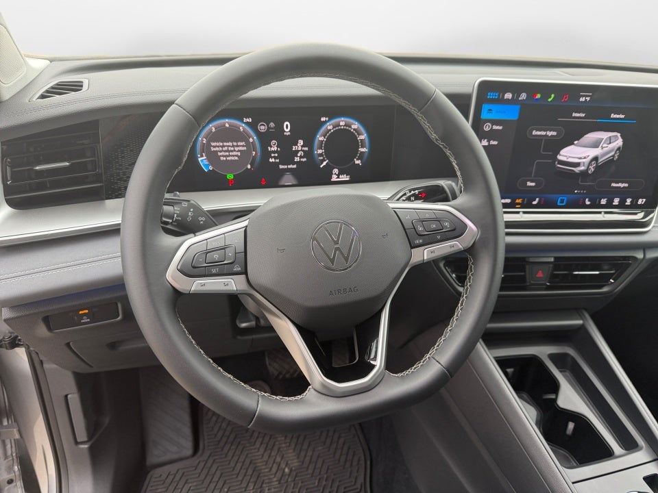 2025 Volkswagen Tiguan 2.0T SE