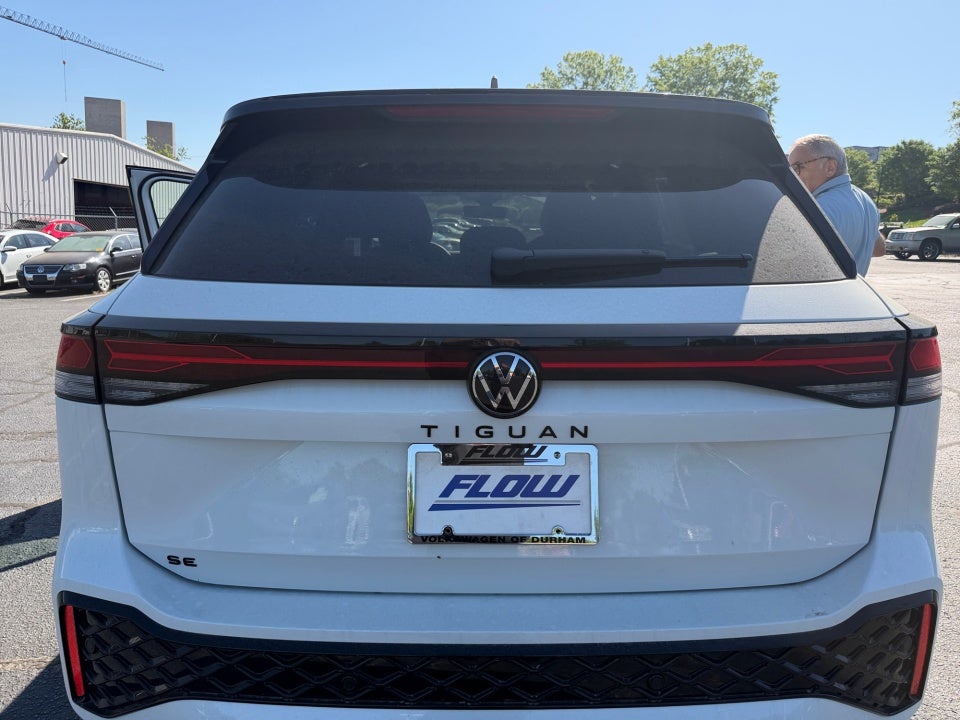 2026 Volkswagen Tiguan SE R-Line Black