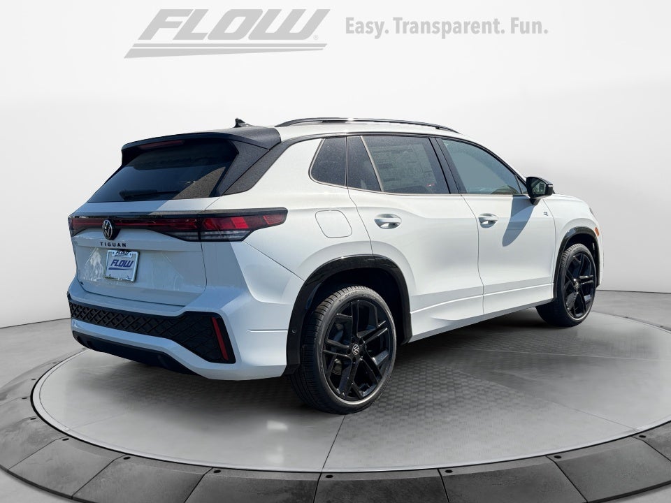 2026 Volkswagen Tiguan SE R-Line Black