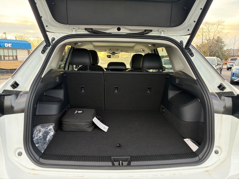 2025 Volkswagen Tiguan 2.0T SE