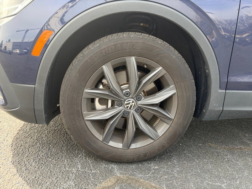 2023 Volkswagen Tiguan 2.0T SE