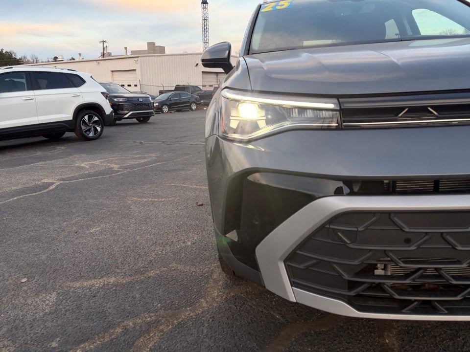 2025 Volkswagen Taos 1.5T SE