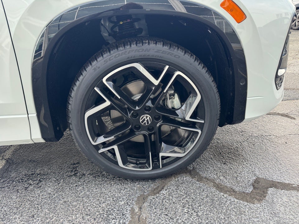 2026 Volkswagen Tiguan SEL R-Line Turbo