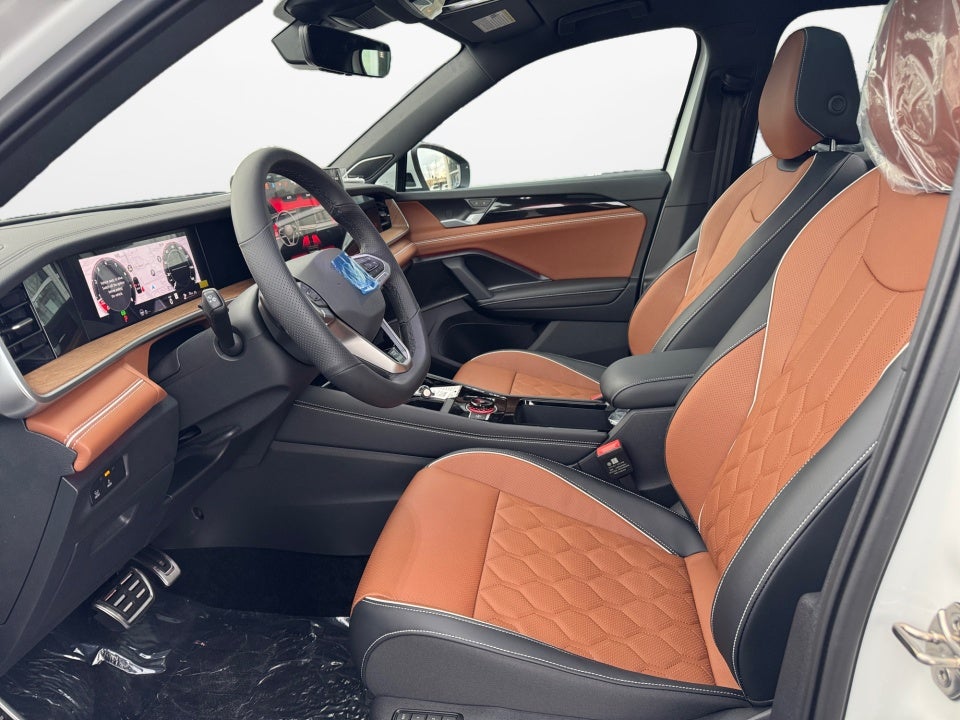 2026 Volkswagen Tiguan SEL R-Line Turbo