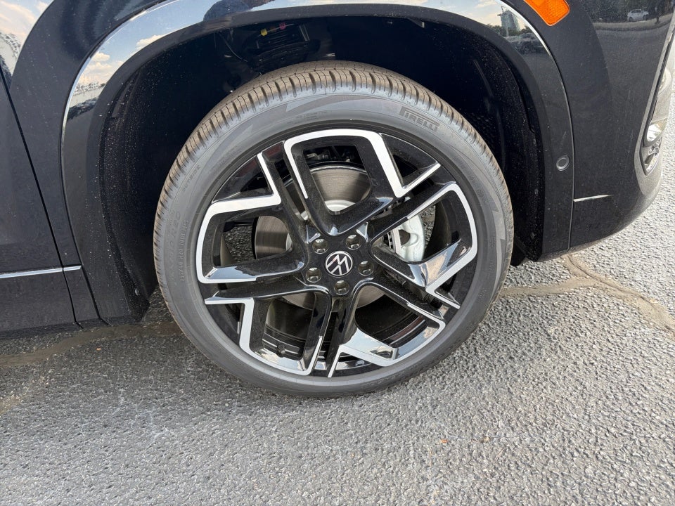 2026 Volkswagen Tiguan SEL R-Line Turbo
