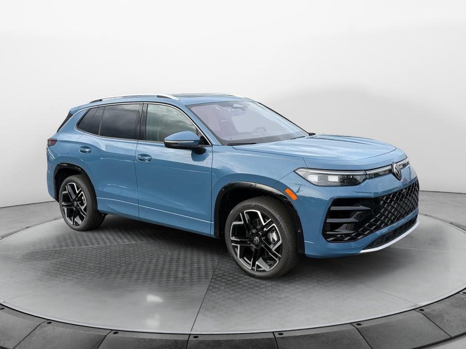 2026 Volkswagen Tiguan SEL R-Line Turbo