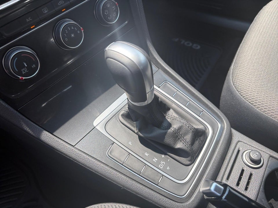 2018 Volkswagen Golf SportWagen S