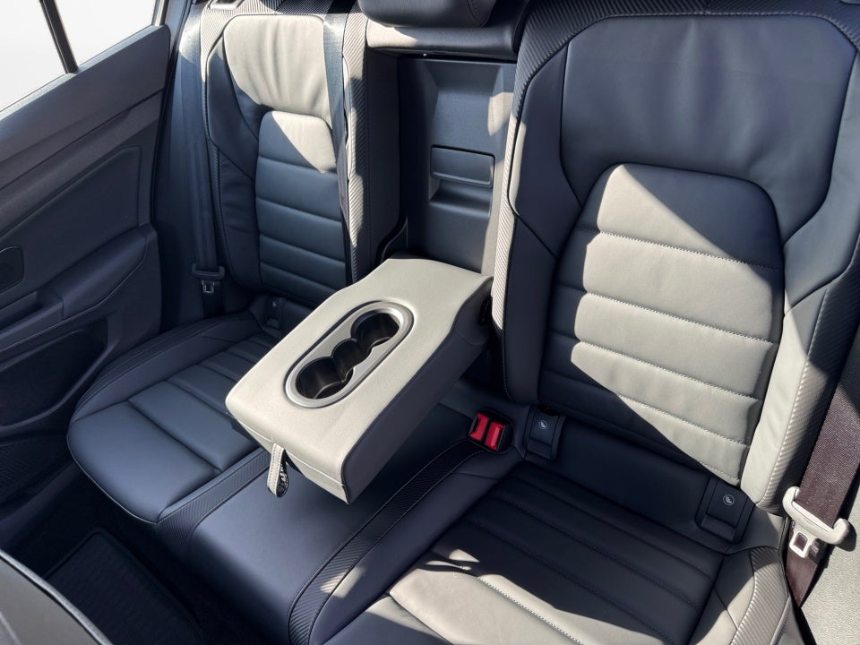 2026 Volkswagen Golf R 2.0T DSG